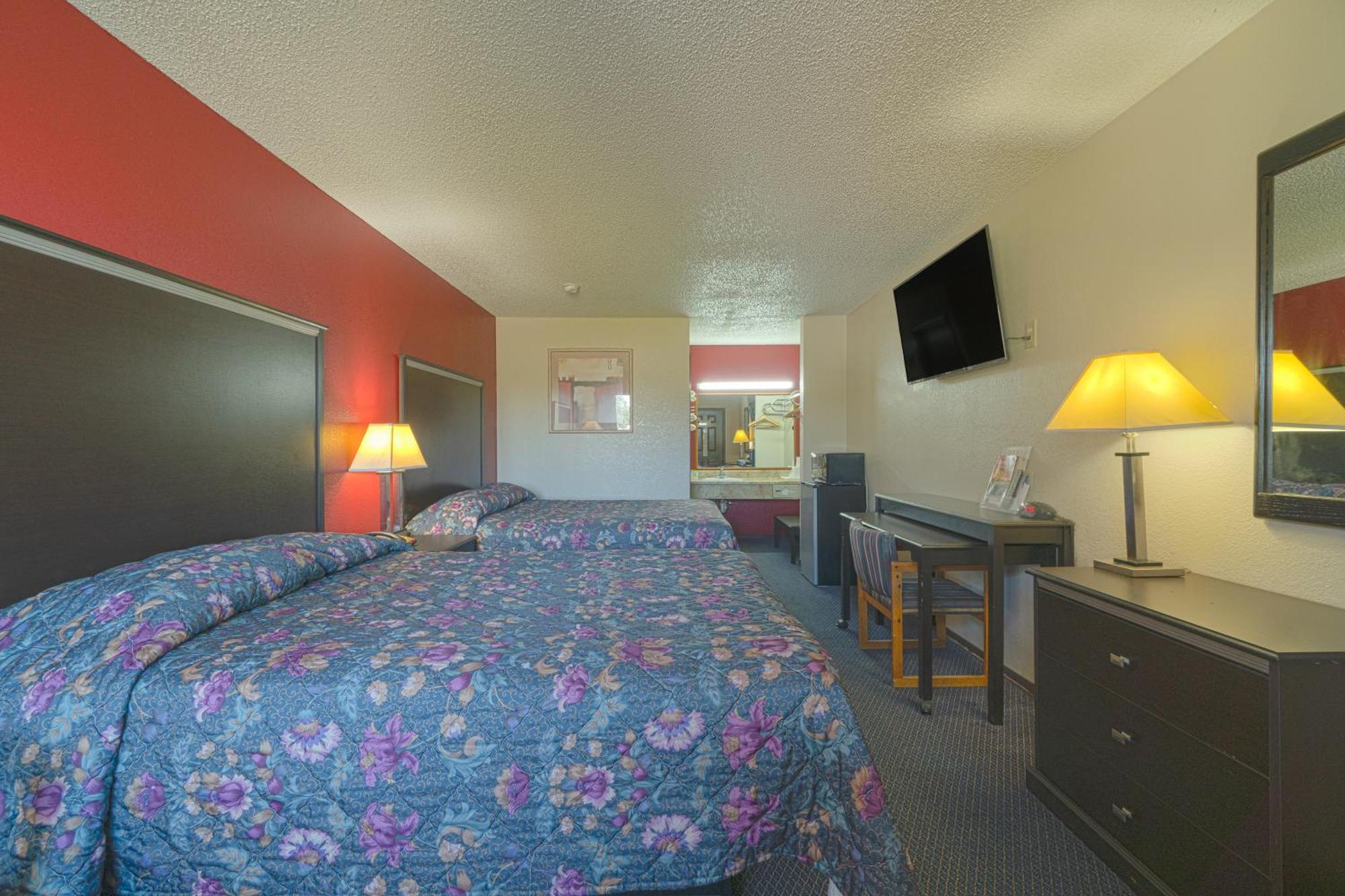 Regency Inn & Suites By Oyo Bay City Tx エクステリア 写真