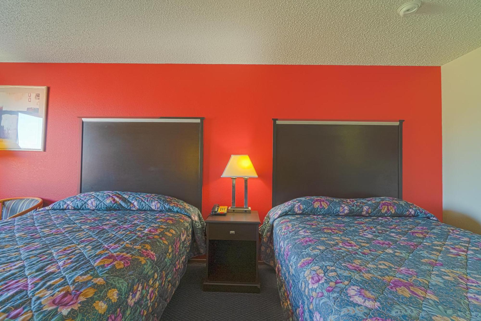 Regency Inn & Suites By Oyo Bay City Tx エクステリア 写真