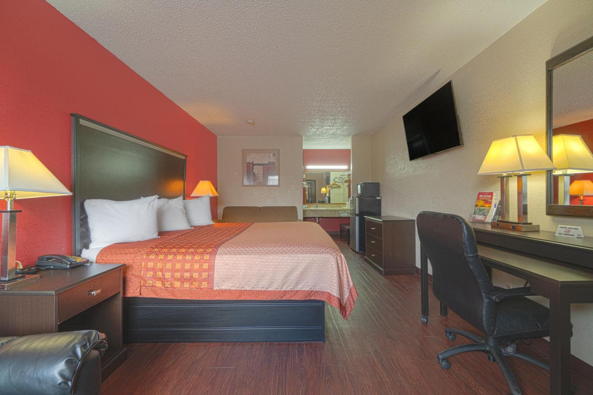 Regency Inn & Suites By Oyo Bay City Tx エクステリア 写真