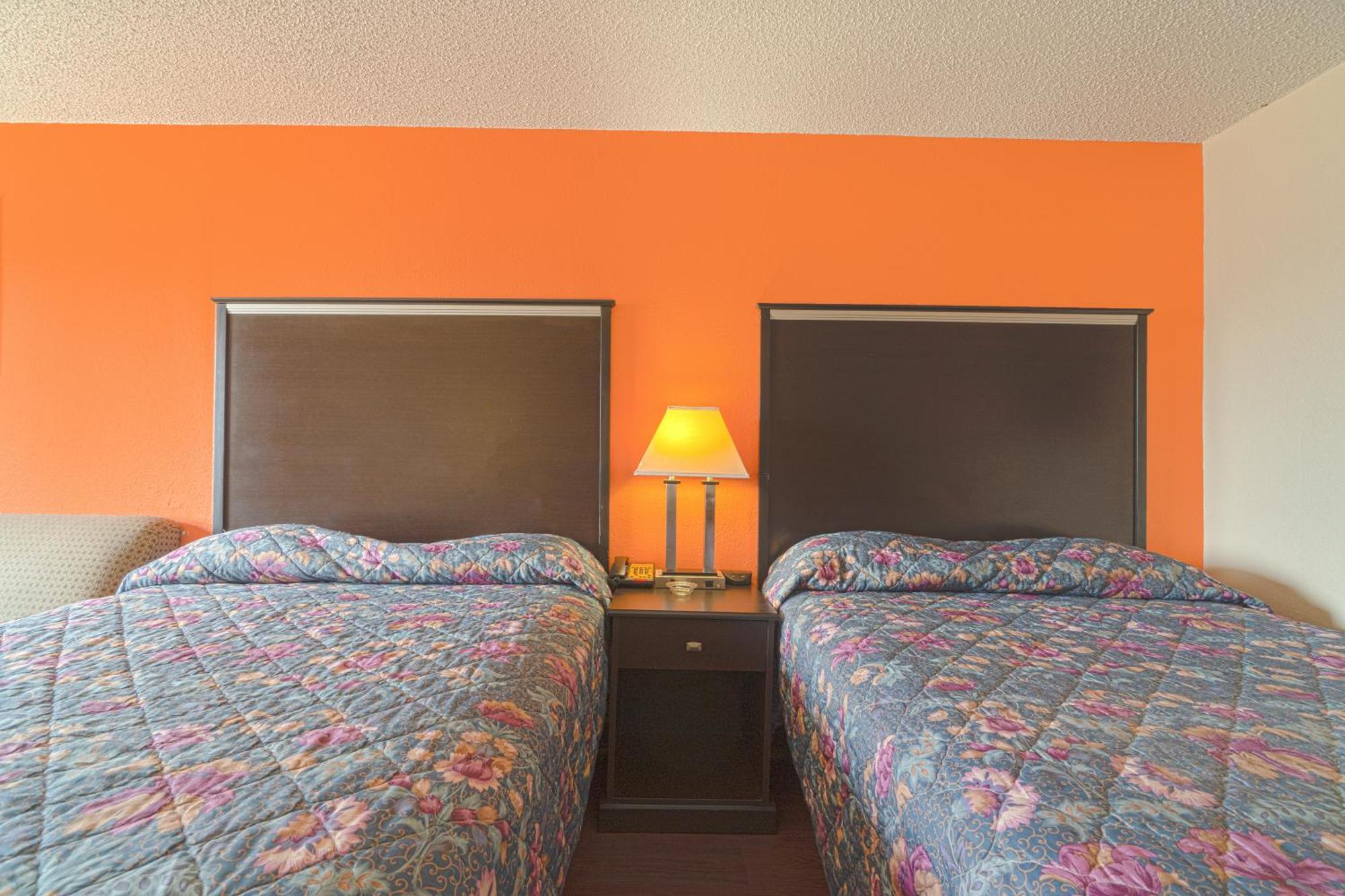Regency Inn & Suites By Oyo Bay City Tx エクステリア 写真