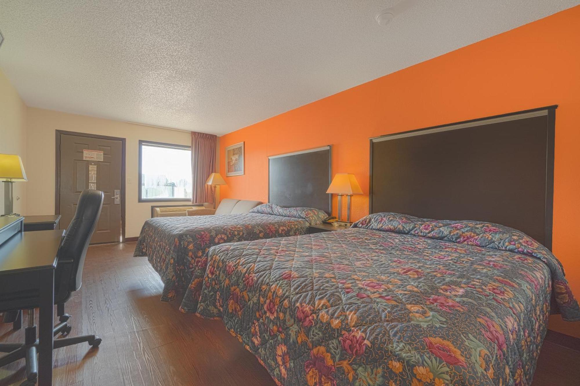 Regency Inn & Suites By Oyo Bay City Tx エクステリア 写真