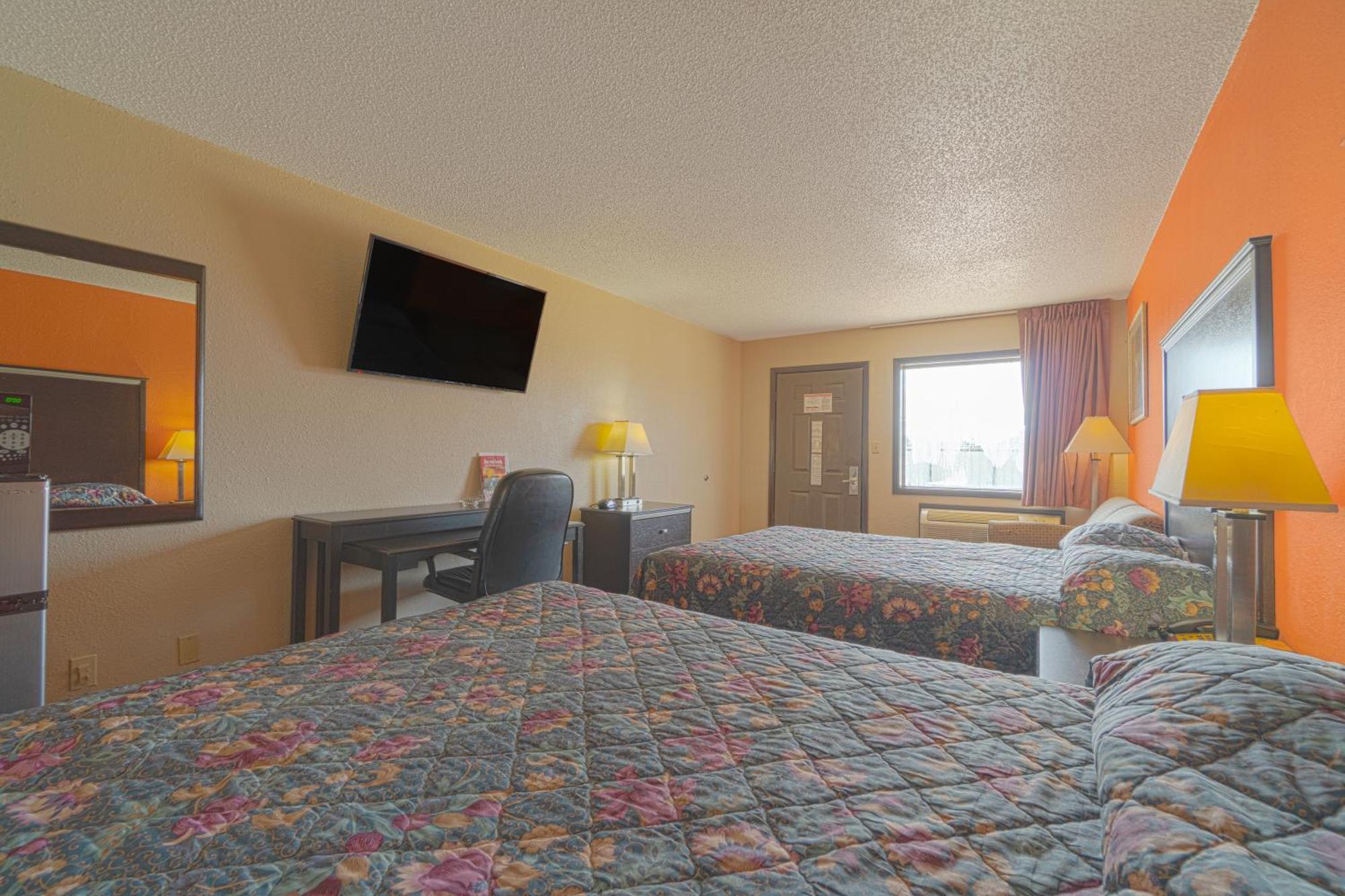 Regency Inn & Suites By Oyo Bay City Tx エクステリア 写真