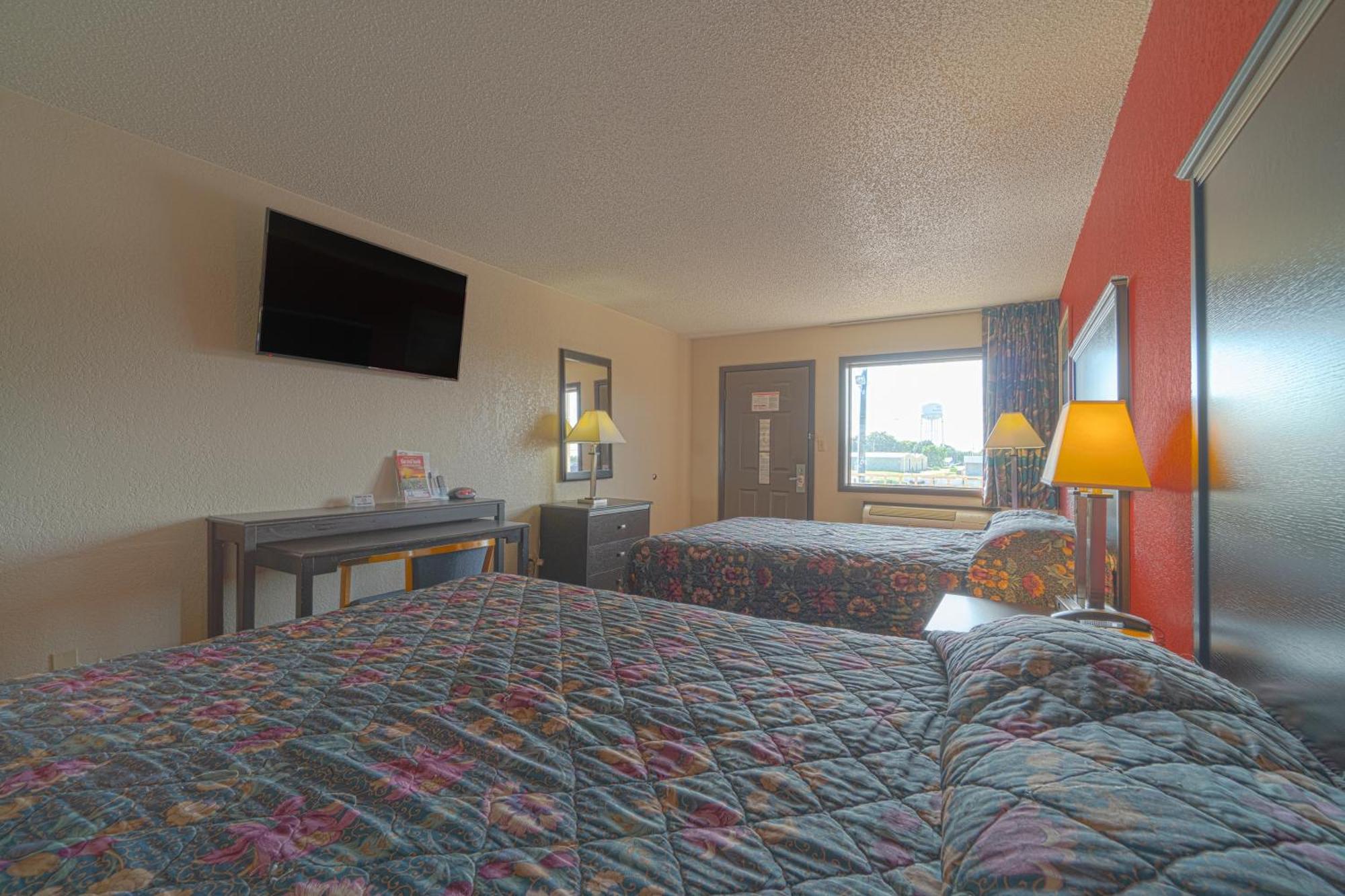Regency Inn & Suites By Oyo Bay City Tx エクステリア 写真