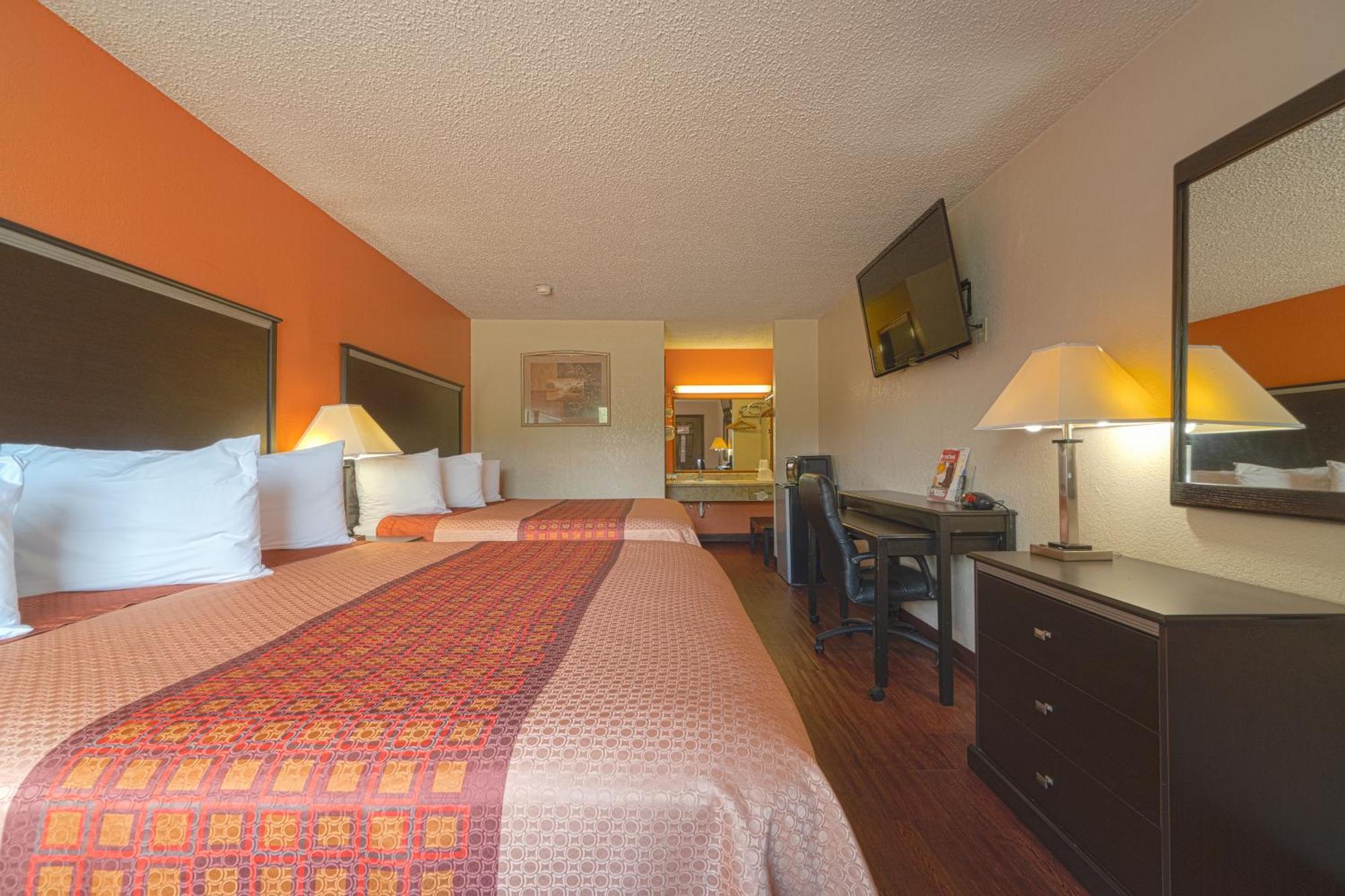 Regency Inn & Suites By Oyo Bay City Tx エクステリア 写真