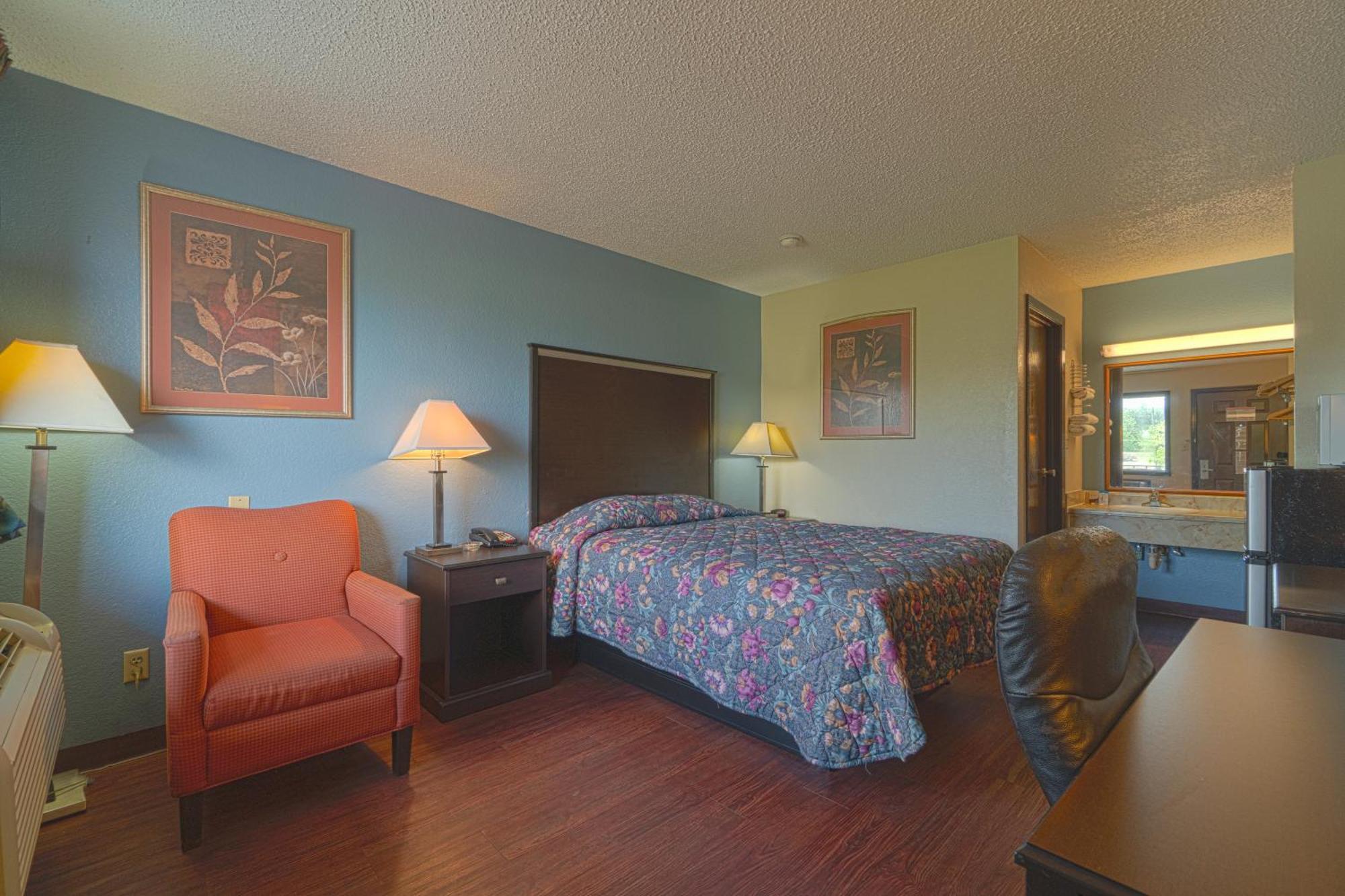 Regency Inn & Suites By Oyo Bay City Tx エクステリア 写真